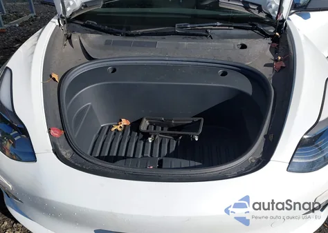 2023 Tesla Model 3 Rear-Wheel Drive z USA, uszkodzony, nr VIN 5YJ3E1EA1PF563835